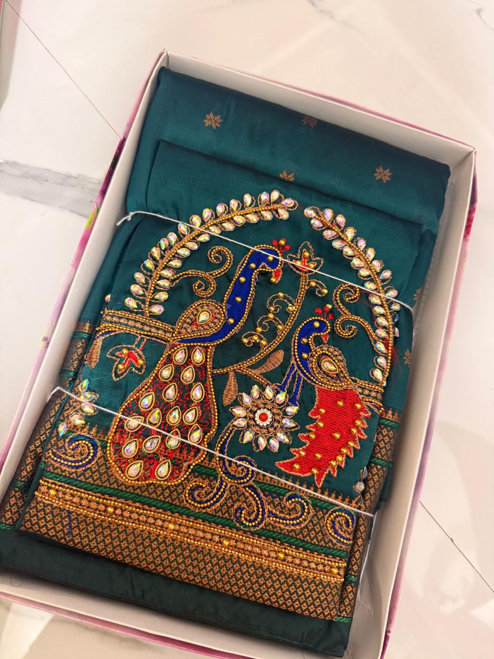 Kalanjali Paithani — gallery