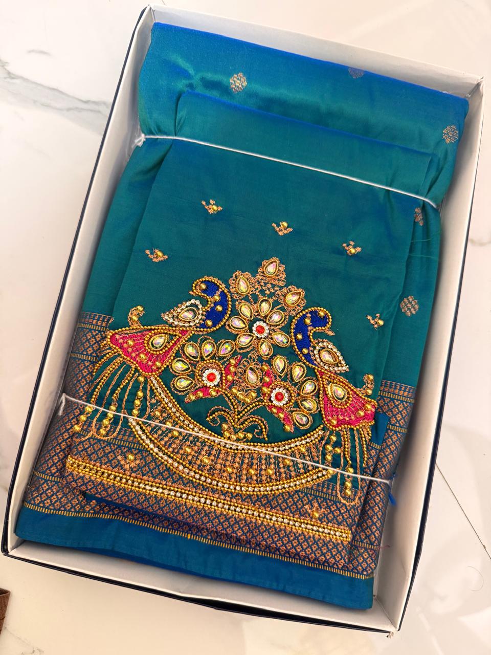 Kalanjali Paithani — gallery